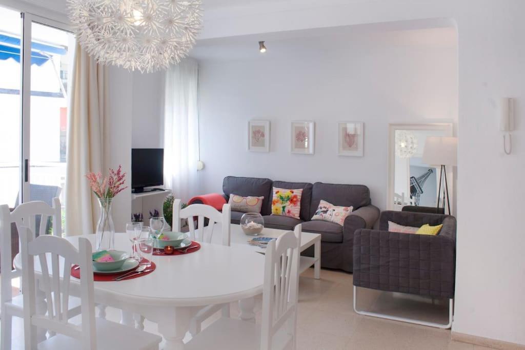 Apartment Seafront Unique Location B6
